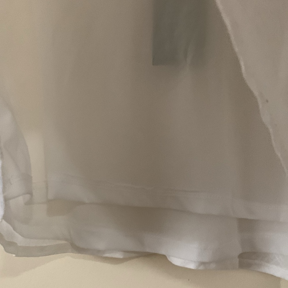 White skirt - Picture 3 of 6